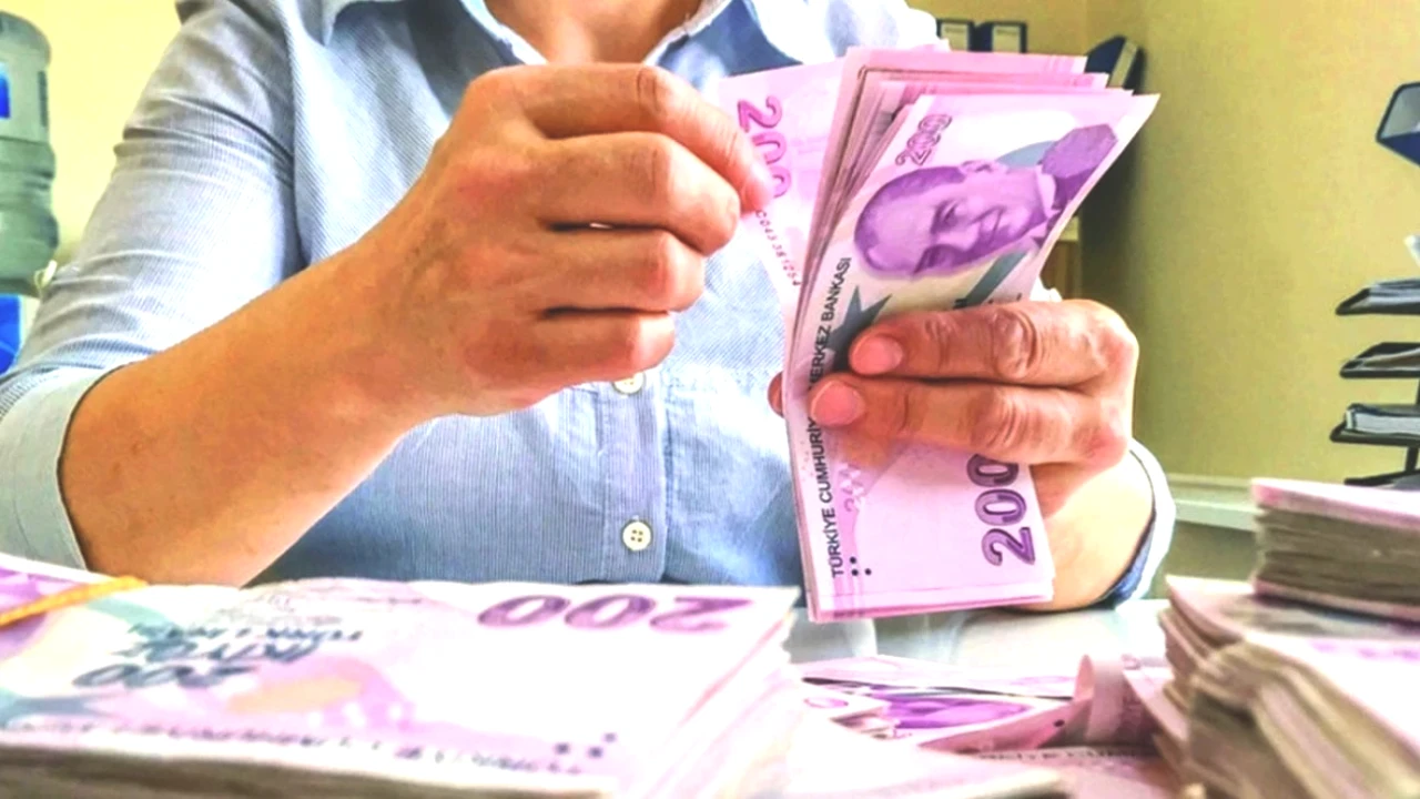 Yönetici Maaşlarında Tarihi Artış! 2.223 TL Zam ve Artan Tazminat Oranları