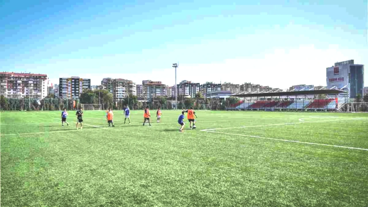 Başkentte Miniklere Futbol Takviyesi! UEFA Sertifikalı Antrenörlerden Ücretsiz Yaz Eğitimi